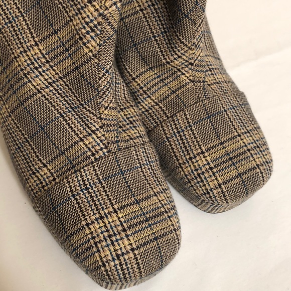 Free People Shoes - Picture 3 of 6